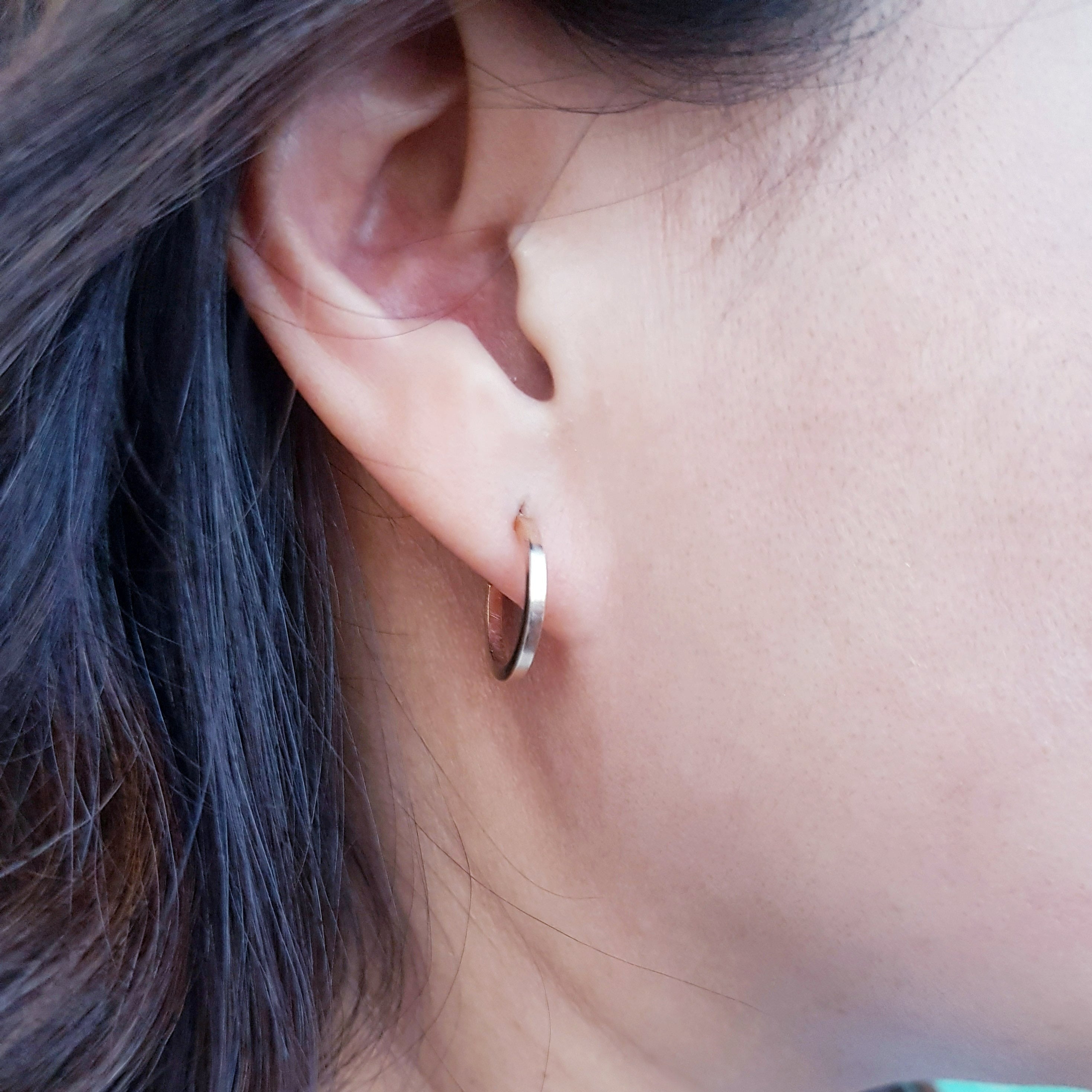 Frame Mini Hoops modern square classics