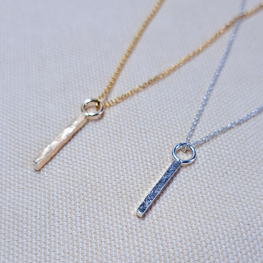 Pulse Necklace tiny bar layer